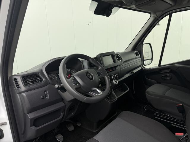 Renault MASTER 2.3DCi 150PK L3H2 Imperiaal | Trekhaak | Kastinrichting | Navigatie | Camera | Airco | Cruise