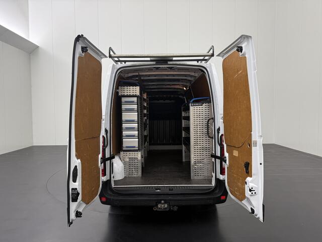 Renault MASTER 2.3DCi 150PK L3H2 Imperiaal | Trekhaak | Kastinrichting | Navigatie | Camera | Airco | Cruise