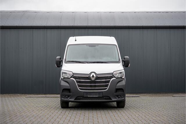 Renault MASTER Bleu DCI 135PK | L2H2 | Nieuw | Navi | 3-Zits | LED | Cruise | Airco