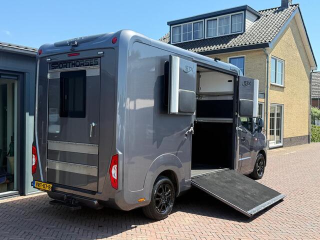 Renault MASTER STX S3 Paardenwagen Hengsten uitvoering Automaat!