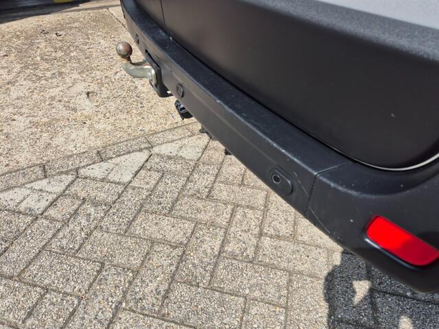 Renault MASTER T 35 2,3 dCi 135 Pk Euro 6 L2H2 38.690 Km Trekhaak PDC 3 Zits
