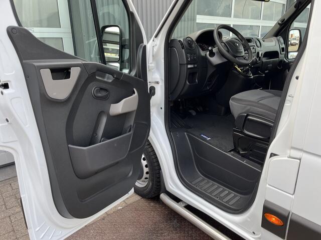 Renault MASTER L3H2 T35 dCi Personenvervoer Rolstoelvervoer 9-Persoons Rolstoellift Airco Cruise controle Achterruitrijcamera Telefoonverbinding Dealer onderhouden Euro 6
