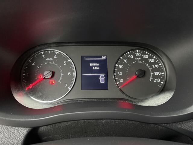 Renault MASTER 2.3DCI 135PK L2H2 | Imperiaal | Trekhaak | Airco | Cruise | Betimmering | 3-Zits
