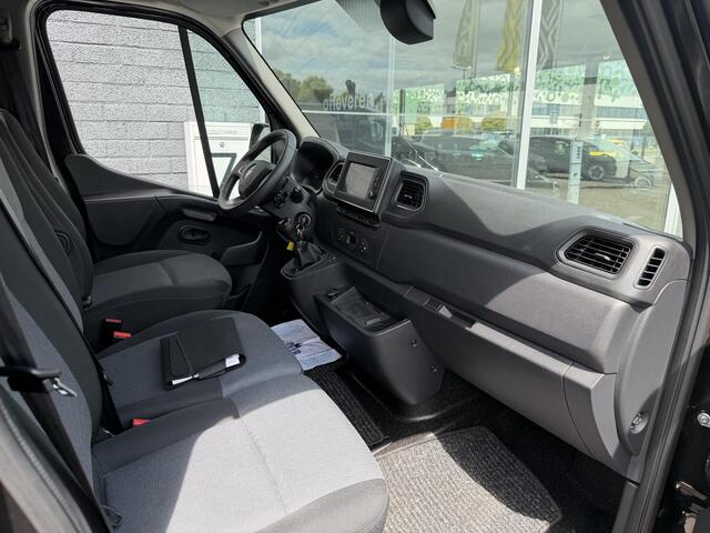 Renault MASTER T35 2.3 dCi 135 L2H2 Work Edition | Camera | Trekhaak | Imperiaal | Climate control | Bijrijdersbank | Laadruimte inrichting |