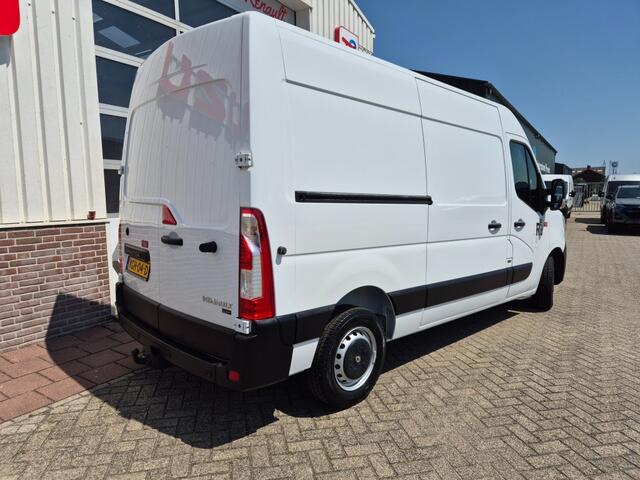 Renault MASTER Red Van 3T5 E6 L2 H2 135 Pk Nwe APK