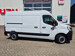 renault-master-red-van-3t5-e6-l2-h2
