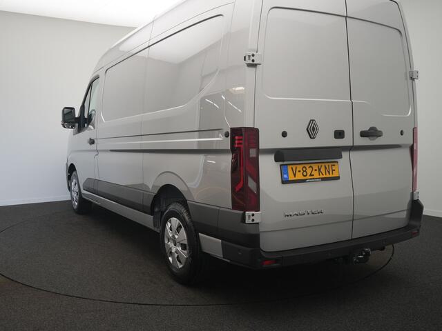 Renault MASTER T35 2.0 dCi 170 L2H2 Extra - All Seasonbanden - Achteruitrijcamera - Apple Carplay - Android Auto - Trekhaak