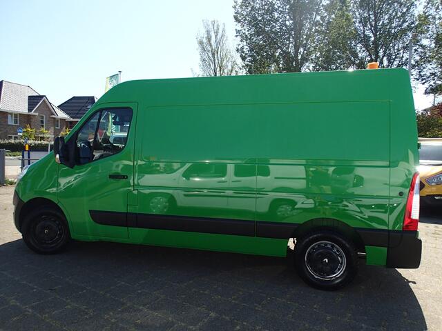Renault MASTER T35 2.3 dCi L2H2 VOOORZIEN VAN AIRCO+CRUISE+TREKHAAK !!
