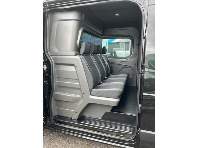 Renault MASTER 2.0 dCi 170 pk L3H2 Dubbel Cabine Automaat zwart