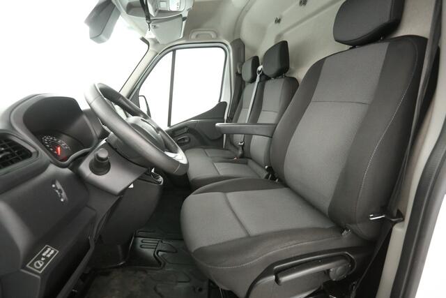 Renault MASTER 2.3 dCi 145PK L3H2 N1 | Airco | Camera | Cruise | 3 Zits | Dubbellucht | 3000KG Trekgew. | Carplay | Parkeersens.