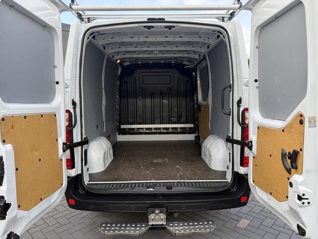 Renault MASTER 2.3 dCi 135 PK / L1H1 / 19.857 KM! / 2.5 TONS TREKHAAK / IMPERIAAL / CAMERA / 1e EIG. / CRUISE / AIRCO / 3-ZITS