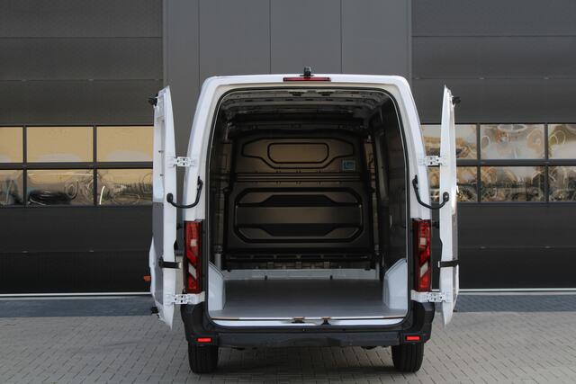 Renault MASTER E-Tech T35 L3H2 Advance Long Range 87 kWh 143pk - Camera - Trekhaak - Cruise - LED - Carplay/Android - Rijklaar