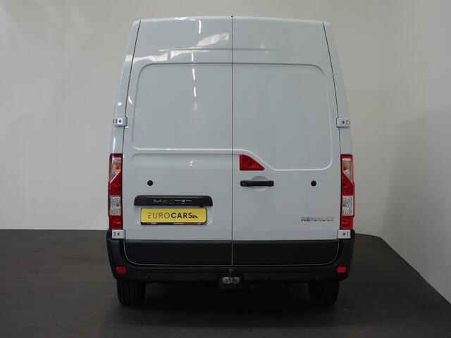 Renault MASTER T33 2.3 dCi 135 L2H2 BPM VRIJ ! Trekhaak Navigatie Apple CarPlay Android Auto Parkeerhulp Cruise Control Airco