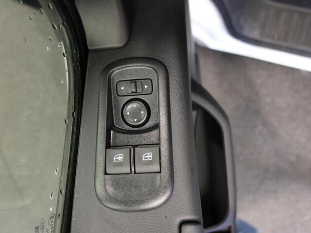 Renault MASTER T33 2.3 dCi 135 L2H2 BPM VRIJ ! Trekhaak Navigatie Apple CarPlay Android Auto Parkeerhulp Cruise Control Airco