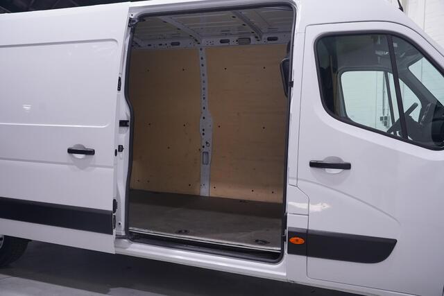 Renault MASTER 2.3 dCi 135 pk L3H2 Comfort Airco, Dodehoek Assist Cruise Control, Laadruimte Pakket, PDC V+A, 3-Zits