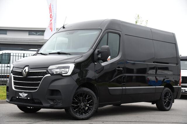 Renault MASTER T35 2.3 dCi 150 L2H2 Black Edition Cruise, Camera, Carplay, 136pk, Automaat Multimedia, LED, NAVI, Trekhaak, Uniek!