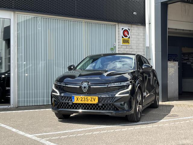Renault MEGANE E-Tech EV60 Optimum Charge Business Ed. Evolution , Demo, Adaptieve cruise control, Navigatie groot scherm, Stoel & stuur verwarming, Achteruitrijcamera, Climate Control, Parkeersensoren, Lichtmetaal