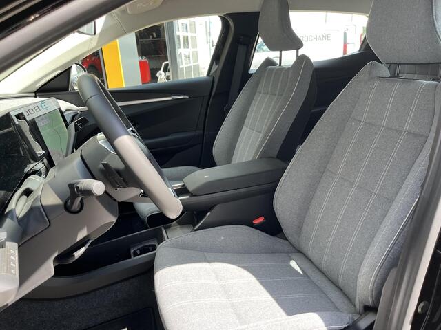 Renault MEGANE E-Tech EV60 Optimum Charge Business Ed. Evolution , Demo, Adaptieve cruise control, Navigatie groot scherm, Stoel & stuur verwarming, Achteruitrijcamera, Climate Control, Parkeersensoren, Lichtmetaal