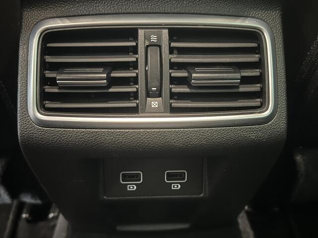 Renault MEGANE Estate 1.3 TCe 140 EDC Techno CRUISE CONTROL | PDC | CAMERA | CLIMATE CONTROL | NAVIGATIE | LICHTMETAAL |PACK PARKING | PACK WINTER |