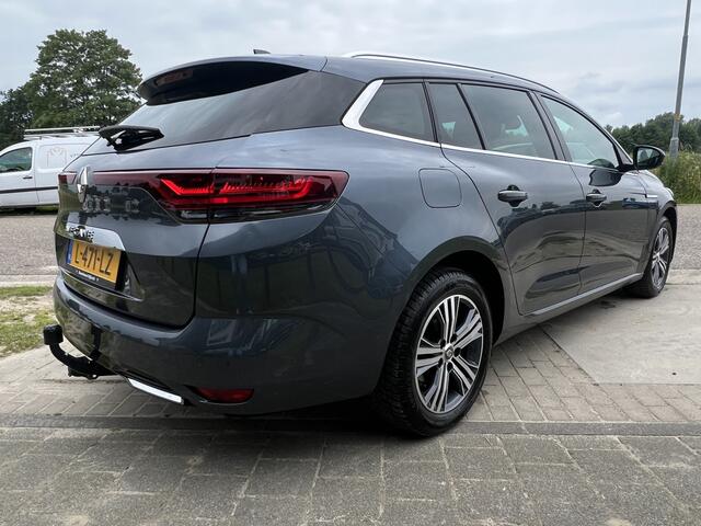 Renault MEGANE Estate 1.3 TCe Intens / Trekhaak / Keyless / Cruise / Lane assist / PDC V+A / Climate / Applecarplay - Androidauto / DAB /