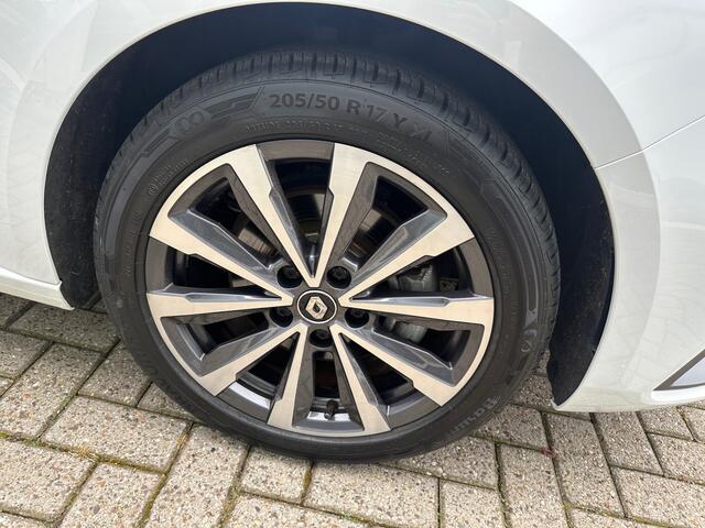 Renault MEGANE Estate 1.6 E-Tech Plug-In Hybrid 160 R.S. Line .
