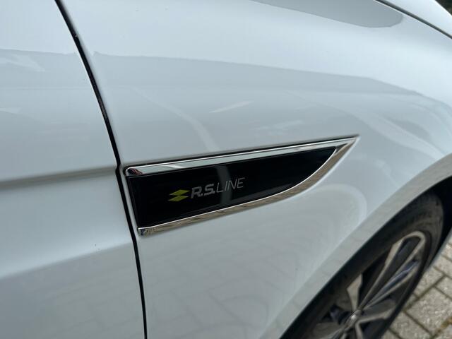 Renault MEGANE Estate 1.6 E-Tech Plug-In Hybrid 160 R.S. Line .