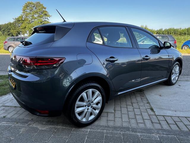 Renault MEGANE 1.6 E-Tech Plug-In Hybrid 160 E-Tech Engineered / Automaat / Keyless / Cruise / PDC V+A / Climate / Applecarplay - Androidauto / DAB /