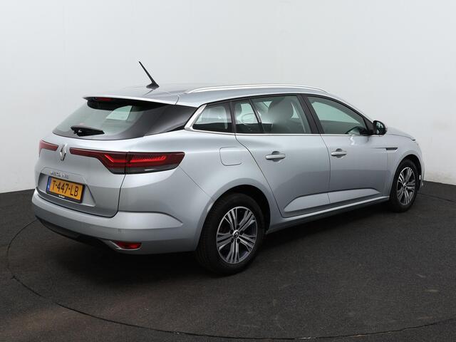 Renault MEGANE Estate 1.3 TCe 140Pk Equilibre | Navigatie | Apple & Android Carplay | Parkeersensoren Voor & Achter | Climate Control | Cruise Control & Snelheidsbegrenzer |