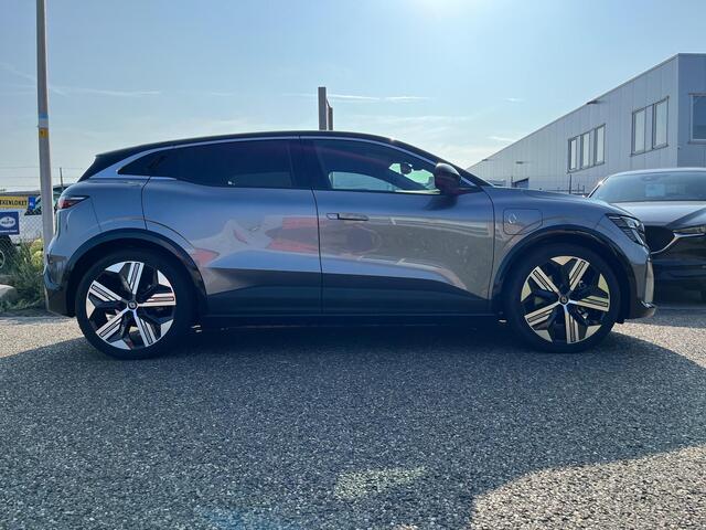 Renault MEGANE E-Tech EV60 Optimum Charge Iconic | Incl. BTW | Rondomzicht camera | Adaptive cruise control