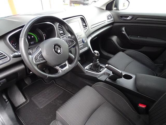 Renault MEGANE Estate 1.2 TCe Limited | Parkeer Sensoren | Stoel verwarming | Cruise |