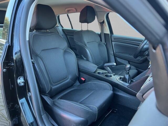 Renault MEGANE Estate 1.3 TCe Limited NAVI / PDC / STOELVERWARMING / TREKHAAK