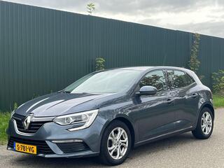 renault-megane-1.2-tce-life-cruise-