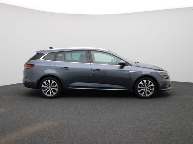 Renault MEGANE Estate 1.3 TCe 140 Techno | Trekhaak | Full-Map Navigatie | Camera | PDC Voor + Achter | Climate Control | LED Pure Vision | Keyless | 17" LMV | Privacy Glass | Apple Carplay & Android Auto