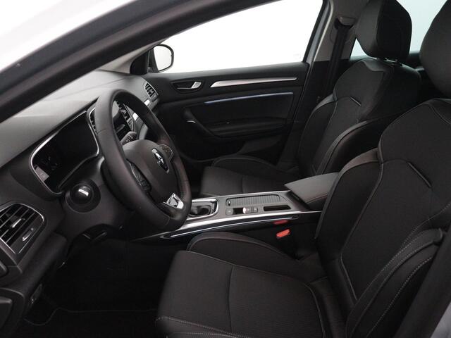 Renault MEGANE Estate 1.3 TCe 140 Techno | Navigatie | Apple & Android Carplay | Parkeersensoren Voor & Achter | Climate Control | Cruise Control