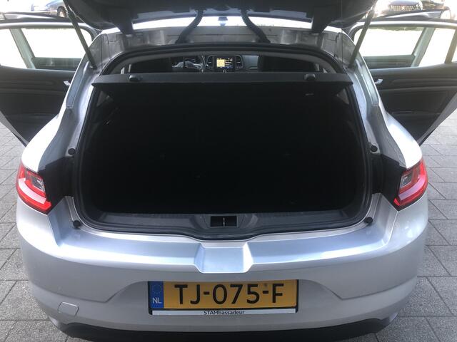 Renault MEGANE 1.3 TCe Zen(cruise,park.s,clima)