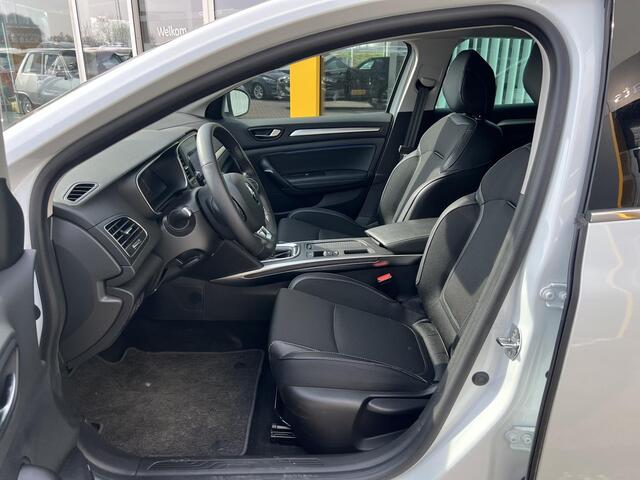 Renault MEGANE Estate 1.3 TCe 140 EDC Techno , NL-Auto, Trekhaak, Easy life pack, Dodehoek detectie, Camera, Park assist, Clima, Cruise, Lichtmetaal, LED, Parkeersensoren
