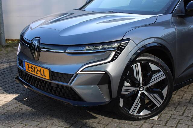 Renault MEGANE E-Tech EV60 Optimum Charge Iconic | Winterpack | A. Camera | Leder | PDC V+A | 20" LMV. | Harman Kardon | Geen Import!