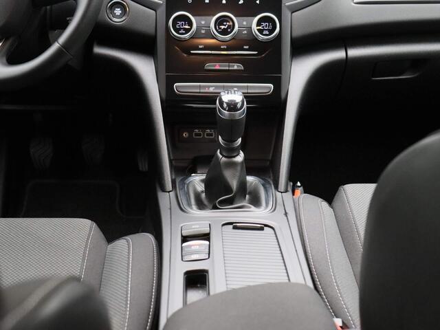 Renault MEGANE Estate 1.3 TCe 140 Equilibre | Navigatie | Parkeersensoren | Airco