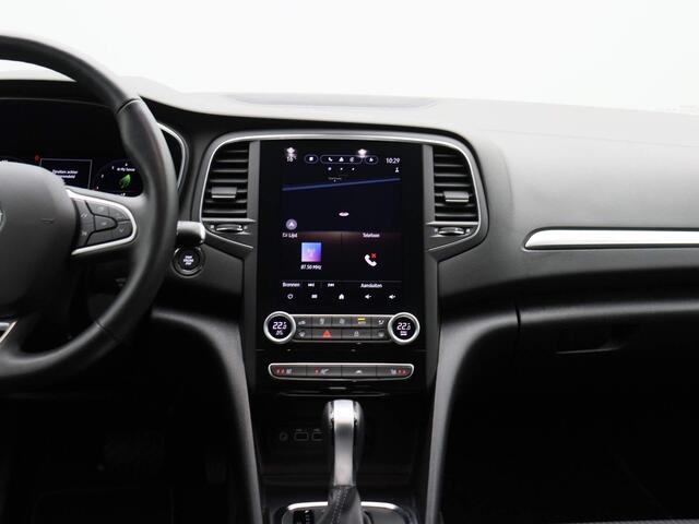 Renault MEGANE Estate 1.3 TCe 140 Techno Navigatie / Climate Control / Cruise Control / Parkeersensoren Voor en Achter / Camera Achter / Apple Carplay & Android Auto/ AUTOMAAT