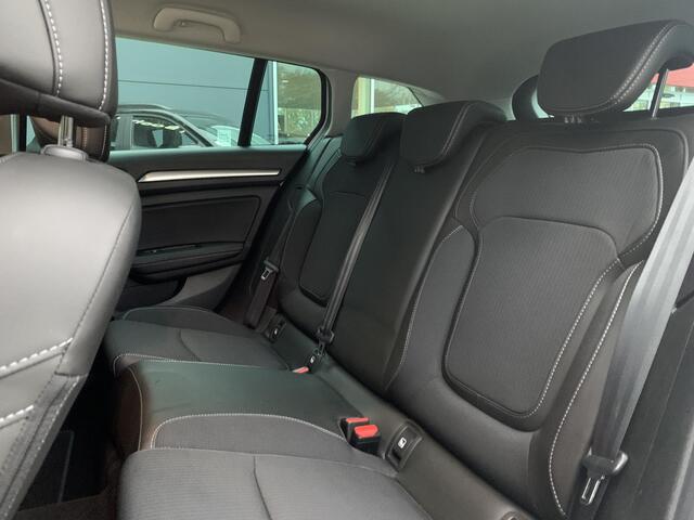 Renault MEGANE Estate 1.3 TCe 140 Techno