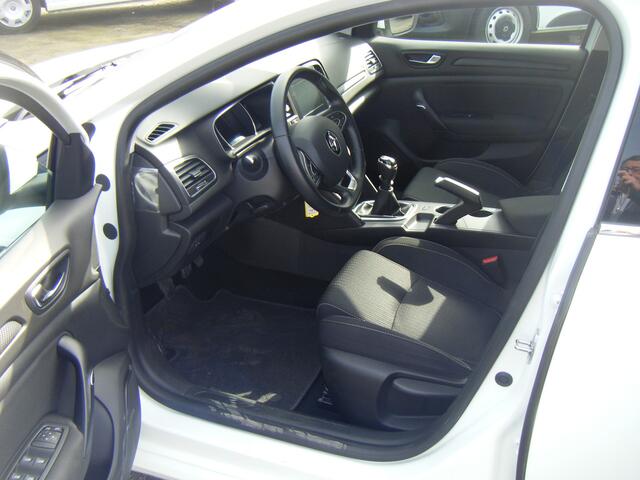 Renault MEGANE 1.5 dCi Expression S&S VOORZIEN VAN AIRCO+CRUISECONTROL ! EURO 6 !! APK NIEUW!!!