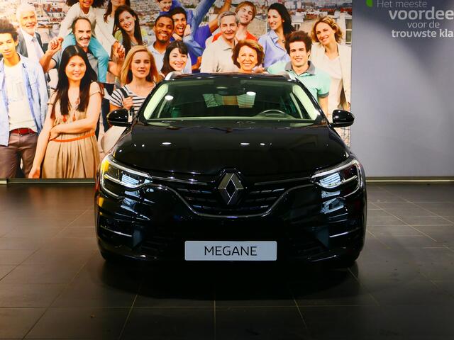 Renault MEGANE Estate 1.6 E-Tech Plug-In Hybrid 160 Intens - Head up display, parkeer assistent, dode hoek