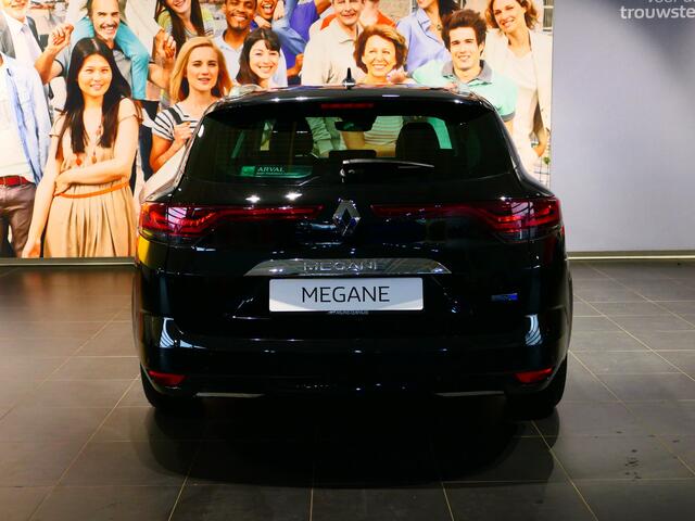 Renault MEGANE Estate 1.6 E-Tech Plug-In Hybrid 160 Intens - Head up display, parkeer assistent, dode hoek