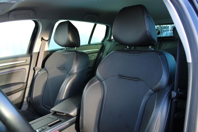 Renault MEGANE Estate 1.6 E-Tech Plug-In Hybrid 160 Intens | NAVIGATIE | CLIMATE CONTROL | STOEL-/STUURVERWARMING