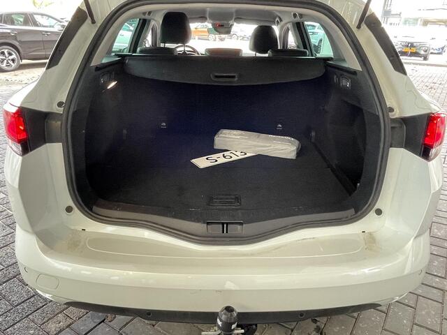 Renault MEGANE Estate 1.3 TCe 140 EDC Techno Automaat / Cruise / Clima / Full LED / Navigatie / Camera / PDC