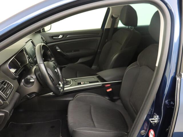 Renault MEGANE Estate 1.3 TCe 115 PK Limited Navigatie / Climate Control / Cruise Control / Parkeersensoren Achter
