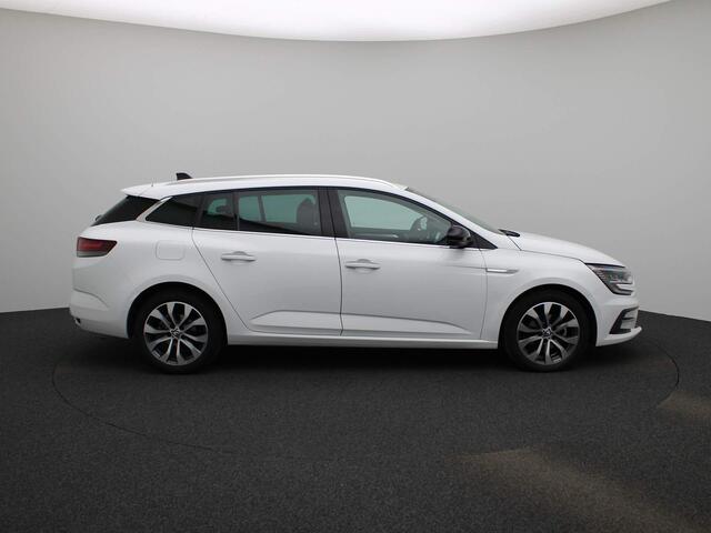 Renault MEGANE Estate TCe 140 Techno