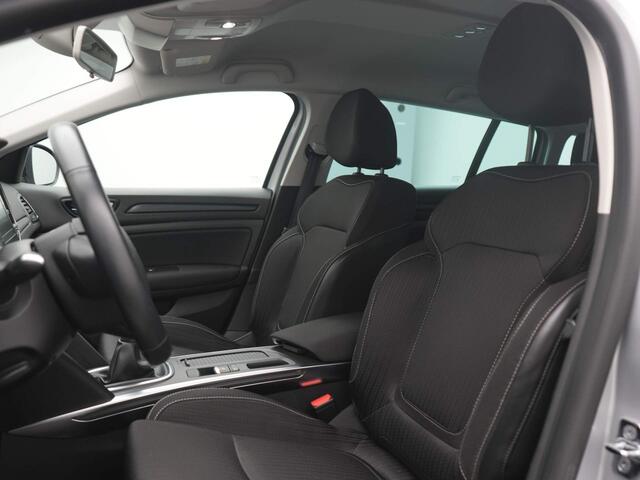 Renault MEGANE Estate 1.2 TCe Limited - Navigatie - Trekhaak