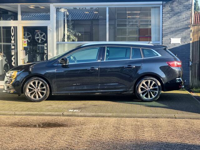 Renault MEGANE Estate 1.2 TCe Série Signature Exclusiv LEDER / MASSAGESTOELEN / STOELVERWARMING / EXCLUSIVE