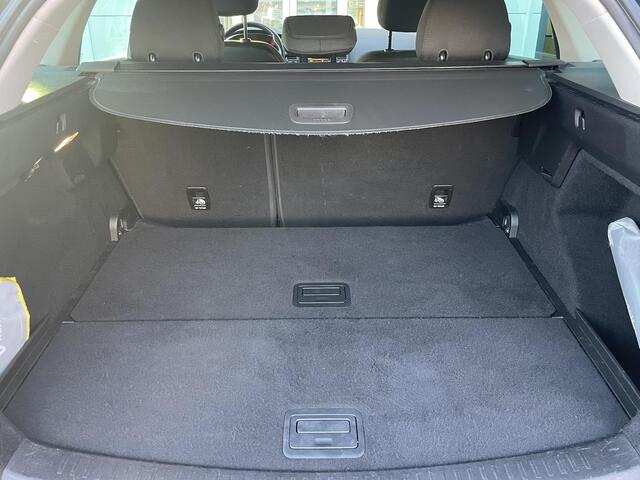 Renault MEGANE Estate 1.2 TCe Limited Navigatie | Parkeersensoren